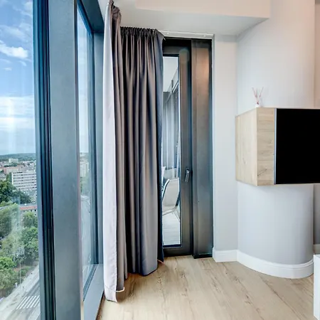公寓 Hanza Tower Swimming Pool & High Floor With Balcony!