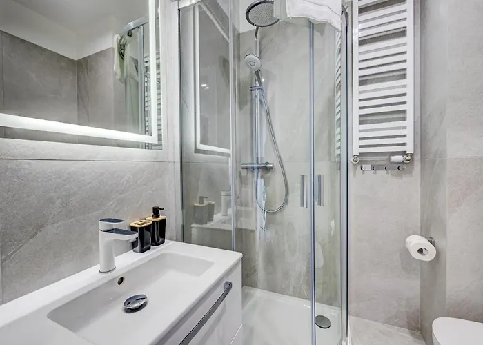 Hanza Tower Swimming Pool & High Floor With Balcony! Apartment *